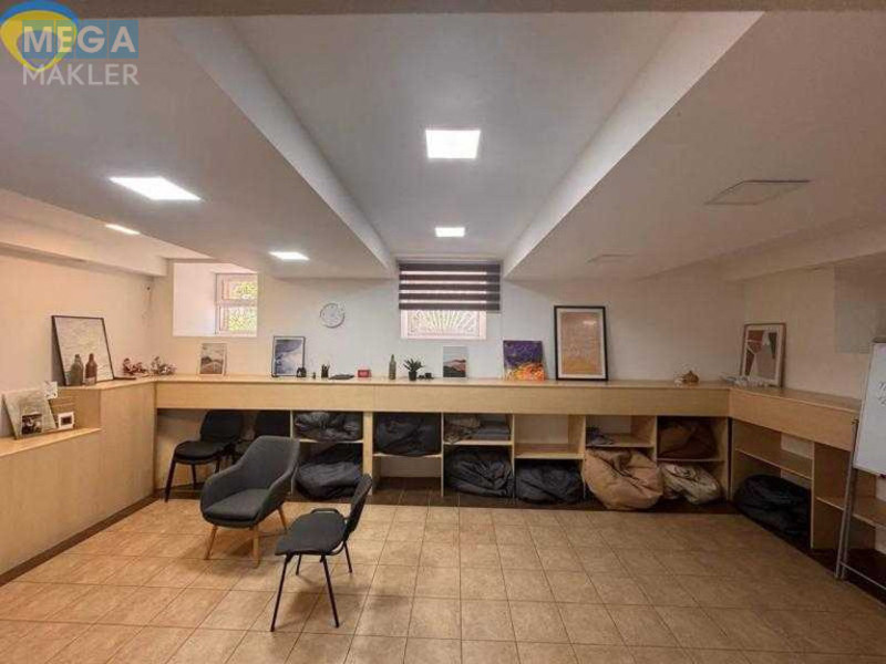 Продаж комерційної нерухомості, 74,60&nbsp;кв.м, под офис, <a class="location-link" href="/odessa/" title="Недвижимость Одеса">Одеса</a>, <a class="location-link" href="/odessa/primorskij/" title="Недвижимость Приморський район">Приморський р-н</a>, проспект Шевченка, 15 (изображение 1)