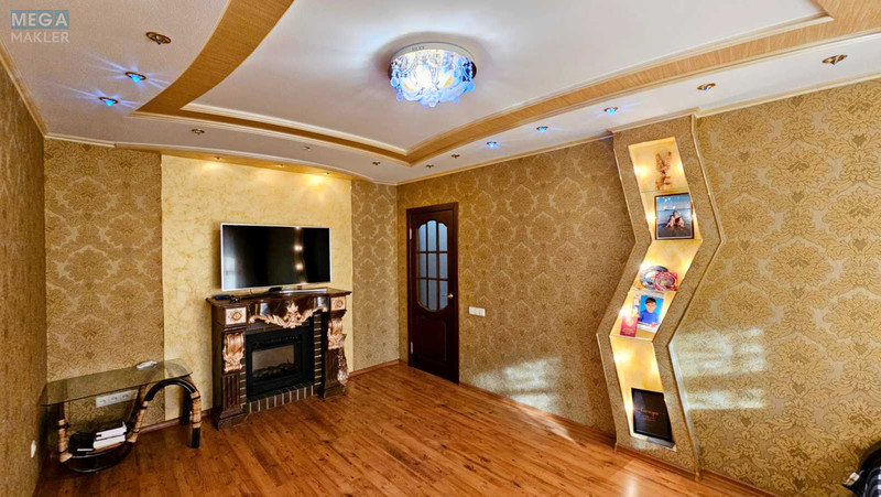 Продаж 4 кімнатної квартири (87/56/7), 4 пов. 10 пов. будинку, <a class="location-link" href="/dneprodzerzhinsk/" title="Недвижимость Кам'янське">Каменское</a>, проспект Металлургов, 80 (изображение 1)