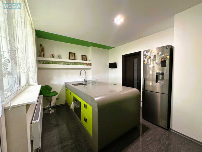 Оренда 2 кімнатної квартири, <a class="location-link" href="/kiev/" title="Недвижимость Київ">Київ</a>, <a class="location-link" href="/kiev/shevchenkovskij/" title="Недвижимость Шевченківський район">Шевченківський р-н</a>, Сікорського вул., 1 (изображение 1)