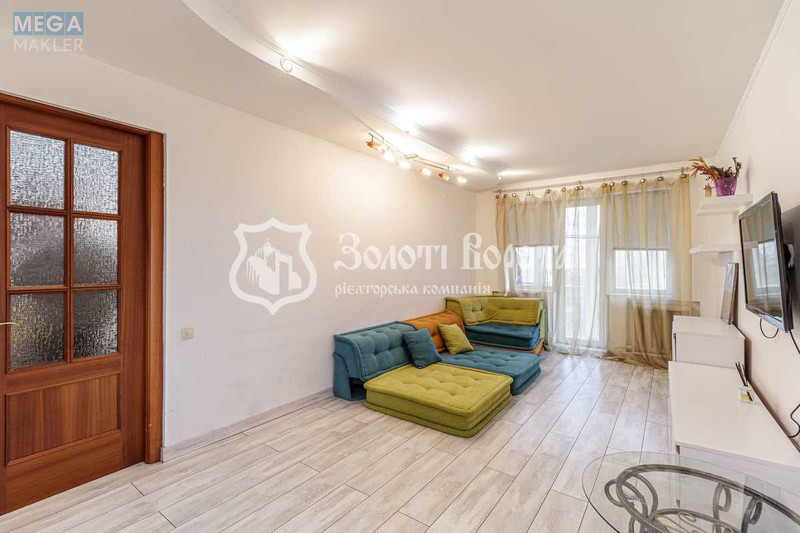 Продаж 3 кімнатної квартири (59,4/42/7,6), 9 пов. 9 пов. будинку, <a class="location-link" href="/kiev/" title="Недвижимость Київ">Київ</a>, <a class="location-link" href="/kiev/shevchenkovskij/" title="Недвижимость Шевченківський район">Шевченківський р-н</a>, Щусєва вул., 40 (изображение 1)