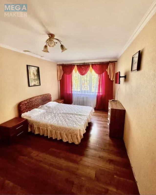 Продаж 1 кімнатної квартири (30/17/6), 1 пов. 5 пов. будинку, <a class="location-link" href="/kiev/" title="Недвижимость Київ">Київ</a>, <a class="location-link" href="/kiev/podolskij/" title="Недвижимость Подільський район">Подільський р-н</a>, Вишгородська вул., 46А (изображение 1)