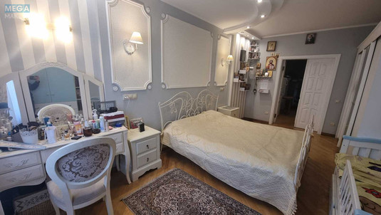 Продаж 3 кімнатної квартири (108,6/59,1/13,4), 6 пов. 17 пов. будинку, <a class="location-link" href="/kiev/" title="Недвижимость Київ">Київ</a>, <a class="location-link" href="/kiev/goloseevskij/" title="Недвижимость Голосіївський район">Голосіївський р-н</a>, Саперно-Слободская ул., 8 (изображение 1)