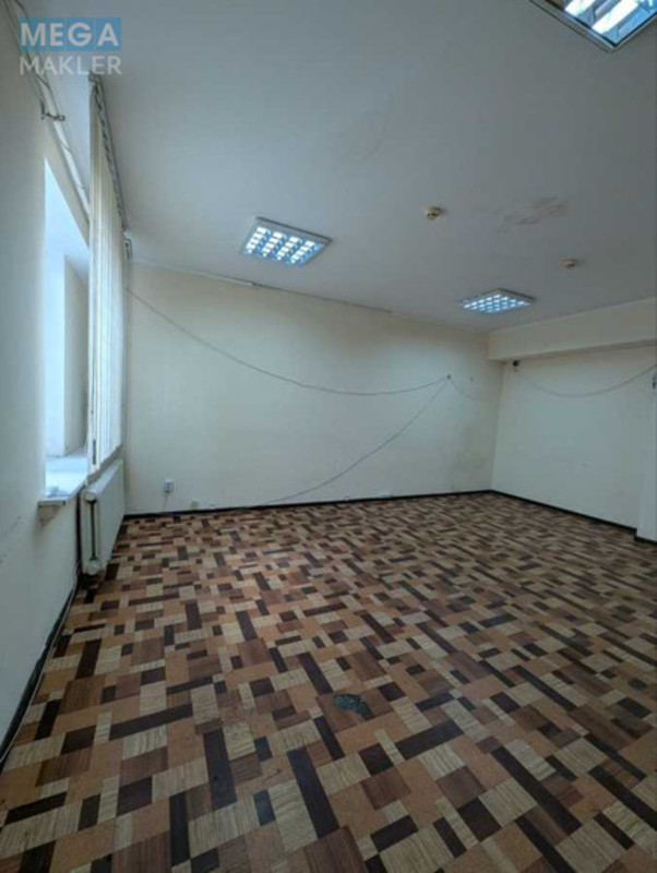 Оренда комерційної нерухомості, 35&nbsp;кв.м, под офис, <a class="location-link" href="/kiev/" title="Недвижимость Київ">Київ</a>, <a class="location-link" href="/kiev/shevchenkovskij/" title="Недвижимость Шевченківський район">Шевченківський р-н</a>, Берестейський просп., 20 (изображение 1)