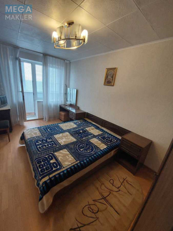 Оренда 3 кімнатної квартири, <a class="location-link" href="/kiev/" title="Недвижимость Київ">Київ</a>, <a class="location-link" href="/kiev/podolskij/" title="Недвижимость Подільський район">Подільський р-н</a>, Георгия Гонгадзе просп., 3А (изображение 1)