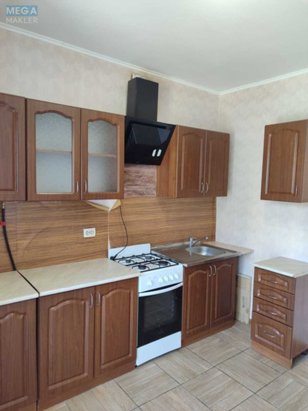 Продаж 1 кімнатної квартири (33/16/9), 2 пов. 9 пов. будинку, <a class="location-link" href="/kiev/" title="Недвижимость Київ">Київ</a>, <a class="location-link" href="/kiev/goloseevskij/" title="Недвижимость Голосіївський район">Голосіївський р-н</a>, Метрологическая ул., 58 (изображение 1)