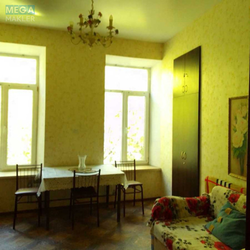 Оренда кімнати (підселення), <a class="location-link" href="/odessa/" title="Недвижимость Одеса">Одеса</a>, <a class="location-link" href="/odessa/malinovskij/" title="Недвижимость Малиновський район">Малиновський р-н</a>, Разумовская, 33 (изображение 1)
