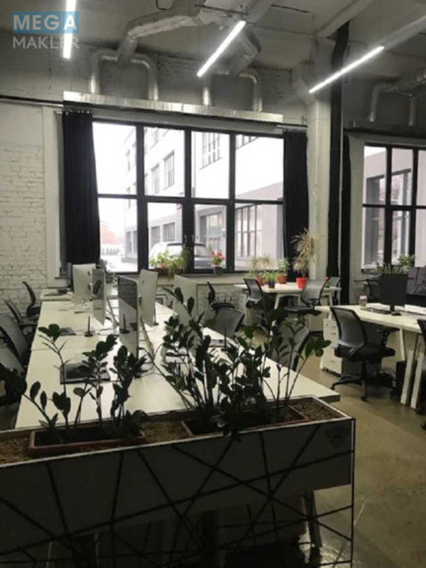 Оренда комерційної нерухомості, 390 кв.м, под офис, <a class="location-link" href="/kiev/" title="Недвижимость Київ">Київ</a>, <a class="location-link" href="/kiev/solomenskij/" title="Недвижимость Солом'янський район">Солом'янський р-н</a>, Польова вул., 21 (изображение 1)