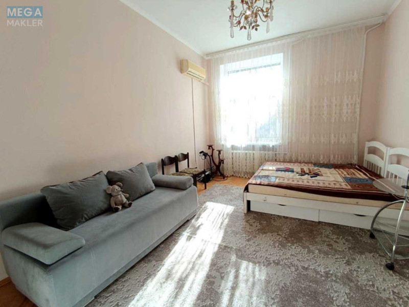 Оренда 1 кімнатної квартири, <a class="location-link" href="/kiev/" title="Недвижимость Київ">Київ</a>, <a class="location-link" href="/kiev/darnickij/" title="Недвижимость Дарницький район">Дарницький р-н</a>, Привокзальная ул., 8/1 (изображение 1)