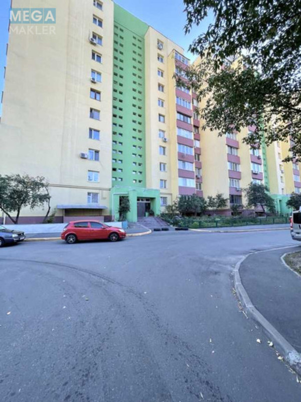 Продаж 3 кімнатної квартири (88/43/11), 8 пов. 10 пов. будинку, <a class="location-link" href="/kiev/" title="Недвижимость Київ">Київ</a>, <a class="location-link" href="/kiev/dneprovskij/" title="Недвижимость Дніпровський район">Дніпровський р-н</a>, Перова бульв., 13/2 (изображение 1)