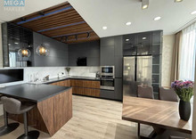 Продаж 3 кімнатної квартири (90/43/22), 23 пов. 24 пов. будинку