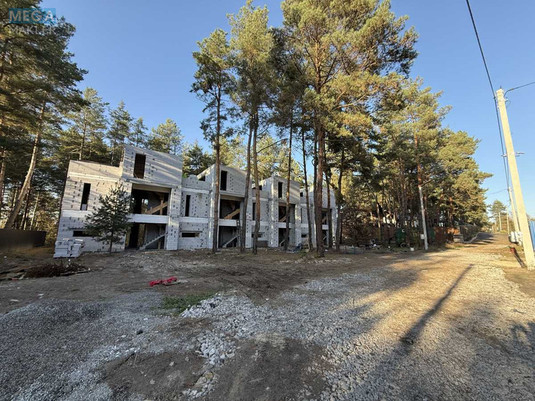 Продаж дома, 3&nbsp;поверху, 143&nbsp;кв.м, 4&nbsp;кімнати, ділянка 2&nbsp;сотки, <a class="location-link" href="/zazimya/" title="Недвижимость Зазим'я">Зазим`я</a>, Підлісна (изображение 1)