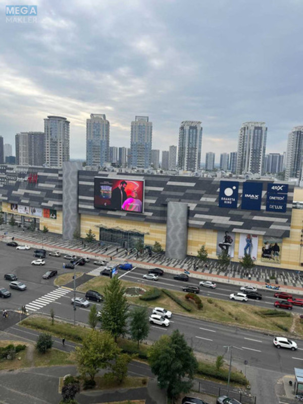 Продаж 4 кімнатної квартири (140/79/17), 11 пов. 23 пов. будинку, <a class="location-link" href="/kiev/" title="Недвижимость Київ">Київ</a>, <a class="location-link" href="/kiev/darnickij/" title="Недвижимость Дарницький район">Дарницький р-н</a>, Днепровская наб., 25 (изображение 1)