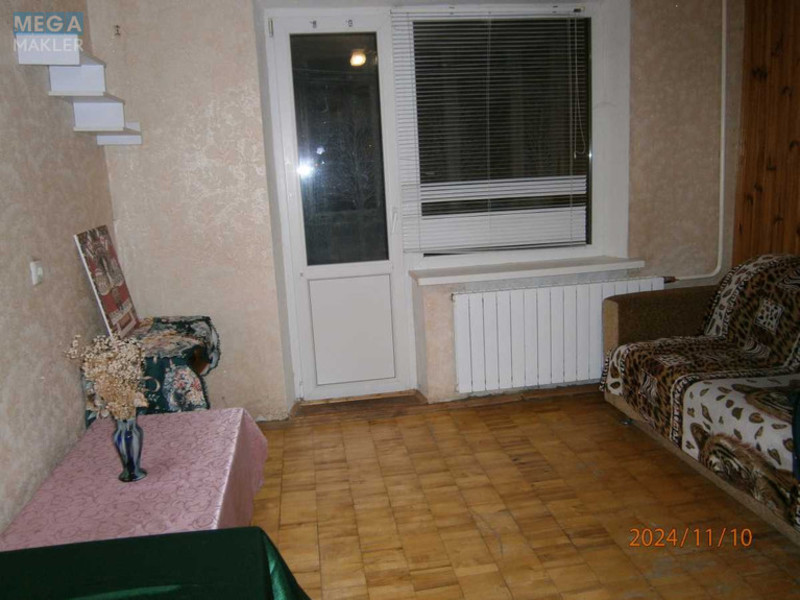 Оренда кімнати (підселення), <a class="location-link" href="/kiev/" title="Недвижимость Київ">Київ</a>, <a class="location-link" href="/kiev/svyatoshinskij/" title="Недвижимость Святошинський район">Святошинський р-н</a>, Василя Стуса вул., 5 (изображение 1)