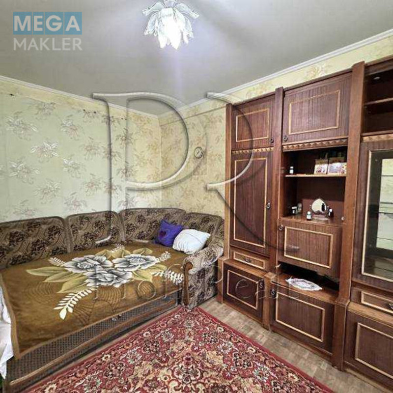 Продаж 1 кімнатної квартири (28/16/7), 3 пов. 5 пов. будинку, <a class="location-link" href="/kiev/" title="Недвижимость Київ">Київ</a>, <a class="location-link" href="/kiev/dneprovskij/" title="Недвижимость Дніпровський район">Дніпровський р-н</a>, Перова бульвар, 30А (изображение 1)
