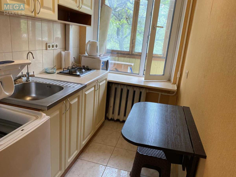 Оренда 1 кімнатної квартири, <a class="location-link" href="/kiev/" title="Недвижимость Київ">Київ</a>, <a class="location-link" href="/kiev/shevchenkovskij/" title="Недвижимость Шевченківський район">Шевченківський р-н</a>, Зоологическая ул., 2 (изображение 1)