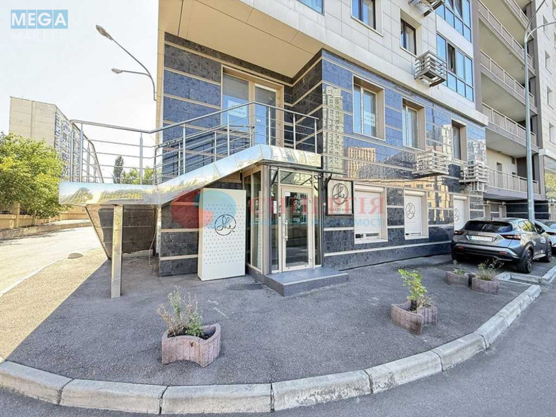 Продаж комерційної нерухомості, 89 кв.м, <a class="location-link" href="/kiev/" title="Недвижимость Київ">Київ</a>, <a class="location-link" href="/kiev/solomenskij/" title="Недвижимость Солом'янський район">Солом'янський р-н</a>, Патріарха Мстислава Скрипника вул., 40 (изображение 1)