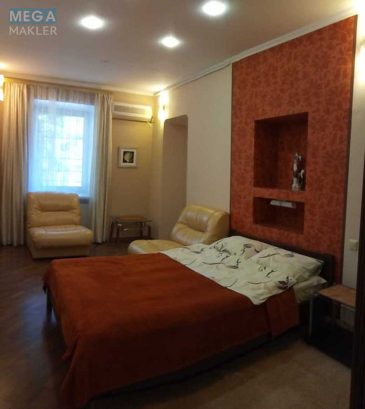 Оренда 1 кімнатної квартири, <a class="location-link" href="/odessa/" title="Недвижимость Одеса">Одеса</a>, <a class="location-link" href="/odessa/primorskij/" title="Недвижимость Приморський район">Приморський р-н</a>, Вице-адмирала Жукова, 4 (изображение 1)