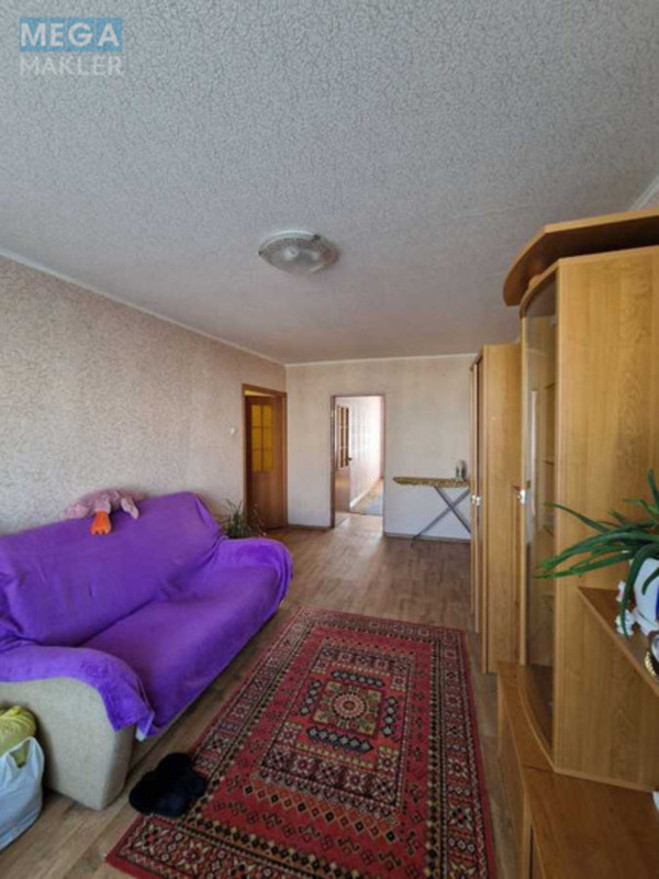 Продаж 3 кімнатної квартири (67/42/8), 7 пов. 9 пов. будинку, <a class="location-link" href="/dnepropetrovsk/" title="Недвижимость Дніпра">Дніпро</a>, Монитора, 10 (изображение 1)