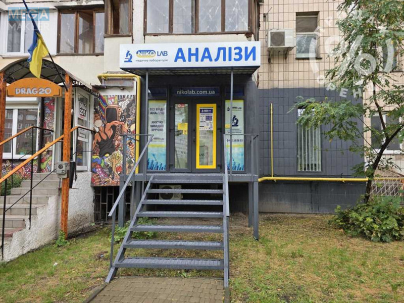 Продаж комерційної нерухомості, 45 кв.м, под магазин, <a class="location-link" href="/kiev/" title="Недвижимость Київ">Київ</a>, <a class="location-link" href="/kiev/darnickij/" title="Недвижимость Дарницький район">Дарницький р-н</a>, Михайла Драгоманова вул., 20 (изображение 1)
