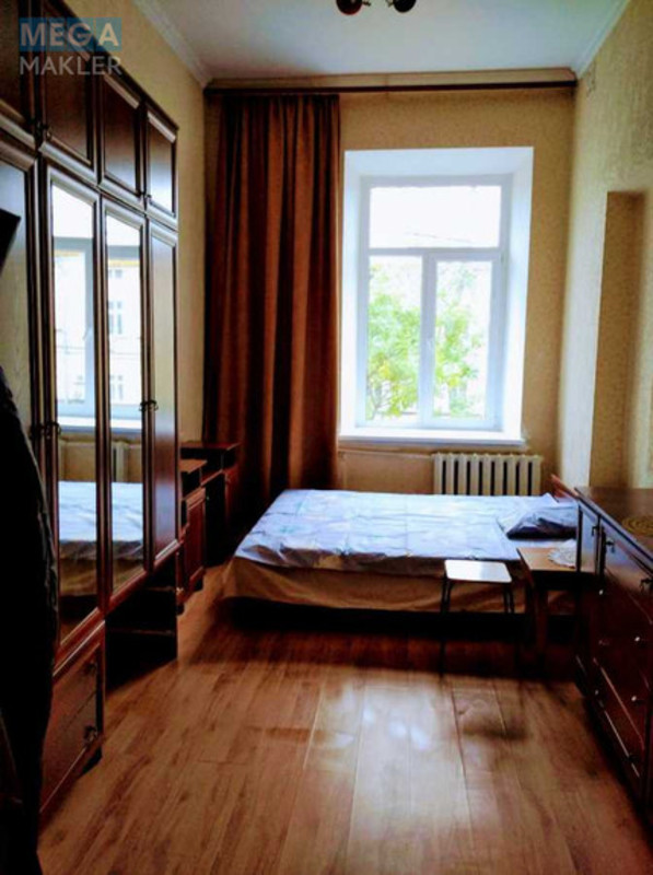 Оренда кімнати (підселення), <a class="location-link" href="/odessa/" title="Недвижимость Одеса">Одеса</a>, <a class="location-link" href="/odessa/primorskij/" title="Недвижимость Приморський район">Приморський р-н</a>, Нежинская, 5 (изображение 1)