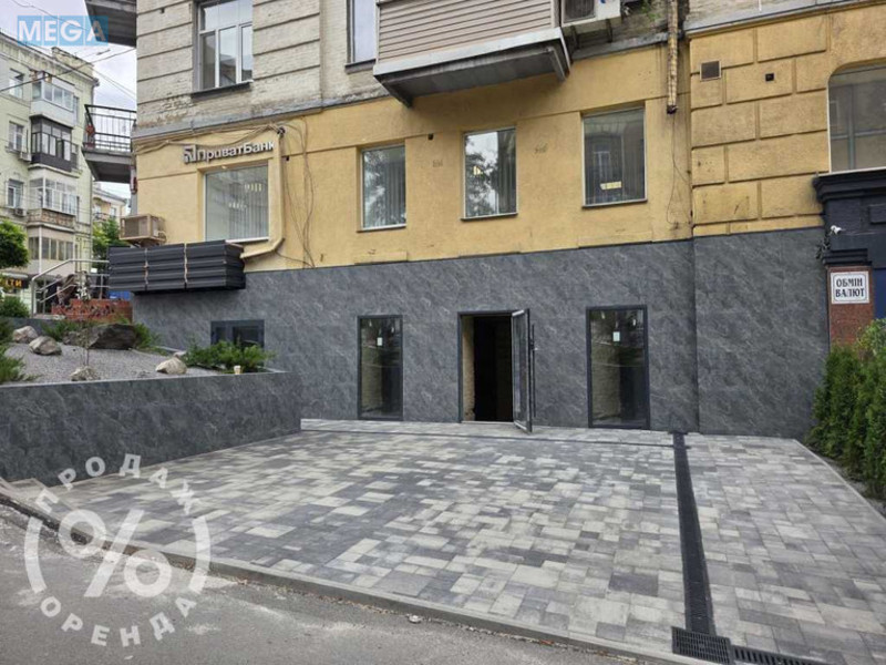 Продаж комерційної нерухомості, 84 кв.м, под магазин, <a class="location-link" href="/kiev/" title="Недвижимость Київ">Київ</a>, <a class="location-link" href="/kiev/goloseevskij/" title="Недвижимость Голосіївський район">Голосіївський р-н</a>, Саксаганського вул., 61/17 (изображение 1)