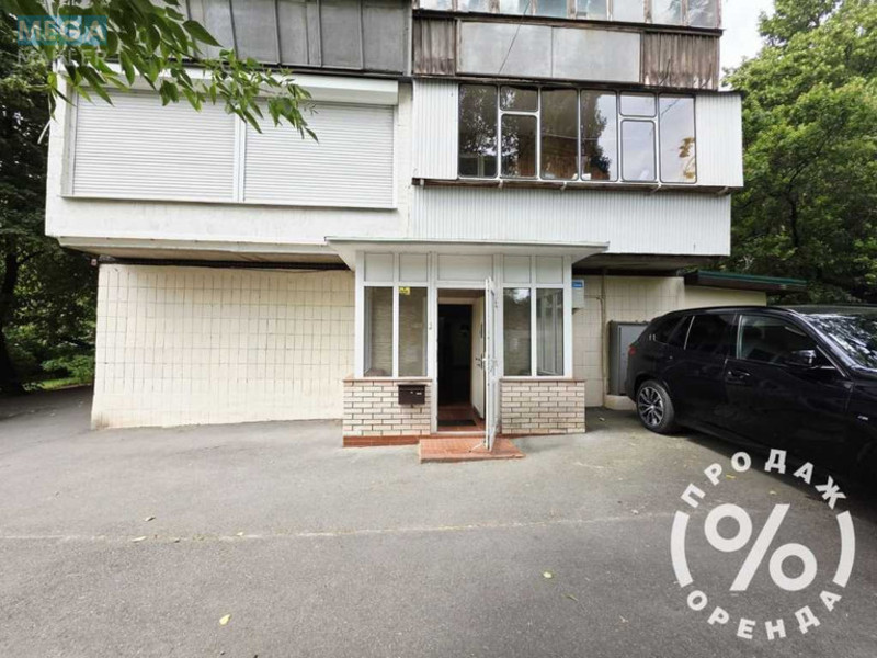 Продаж комерційної нерухомості, 104&nbsp;кв.м, под магазин, <a class="location-link" href="/kiev/" title="Недвижимость Київ">Київ</a>, <a class="location-link" href="/kiev/solomenskij/" title="Недвижимость Солом'янський район">Солом'янський р-н</a>, Кавказька вул., 13 (изображение 1)