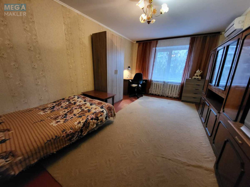 Оренда 1 кімнатної квартири, <a class="location-link" href="/kiev/" title="Недвижимость Київ">Київ</a>, <a class="location-link" href="/kiev/dneprovskij/" title="Недвижимость Дніпровський район">Дніпровський р-н</a>, Астраханська вул., 5 (изображение 1)