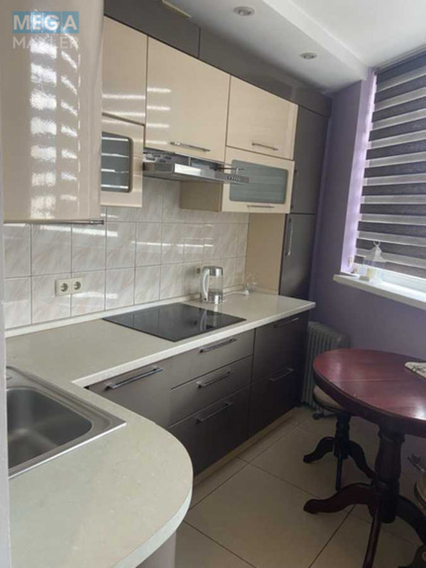 Оренда 3 кімнатної квартири, <a class="location-link" href="/kiev/" title="Недвижимость Київ">Київ</a>, <a class="location-link" href="/kiev/desnyanskij/" title="Недвижимость Деснянський район">Деснянський р-н</a>, Лісківська вул., 20 (изображение 1)