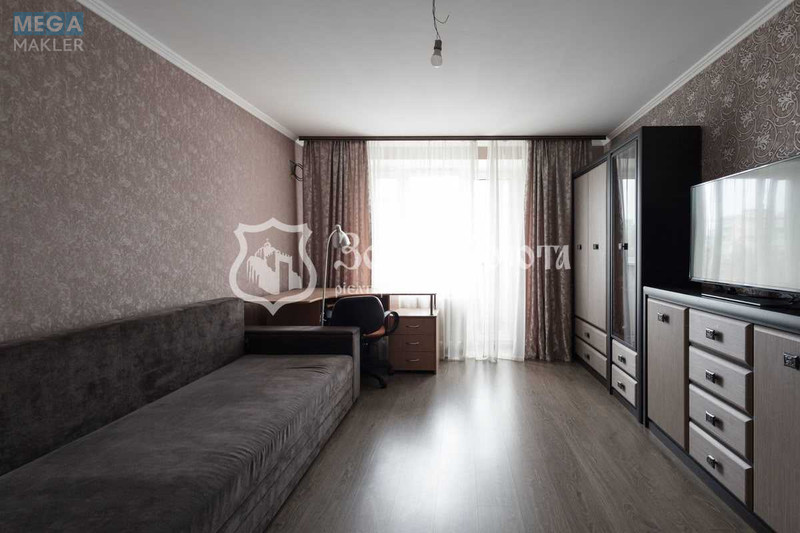 Продаж 3 кімнатної квартири (72,3/40,9/10,6), 4 пов. 8 пов. будинку, <a class="location-link" href="/kiev/" title="Недвижимость Київ">Київ</a>, <a class="location-link" href="/kiev/svyatoshinskij/" title="Недвижимость Святошинський район">Святошинський р-н</a>, Тулузи вул., 3б (изображение 1)