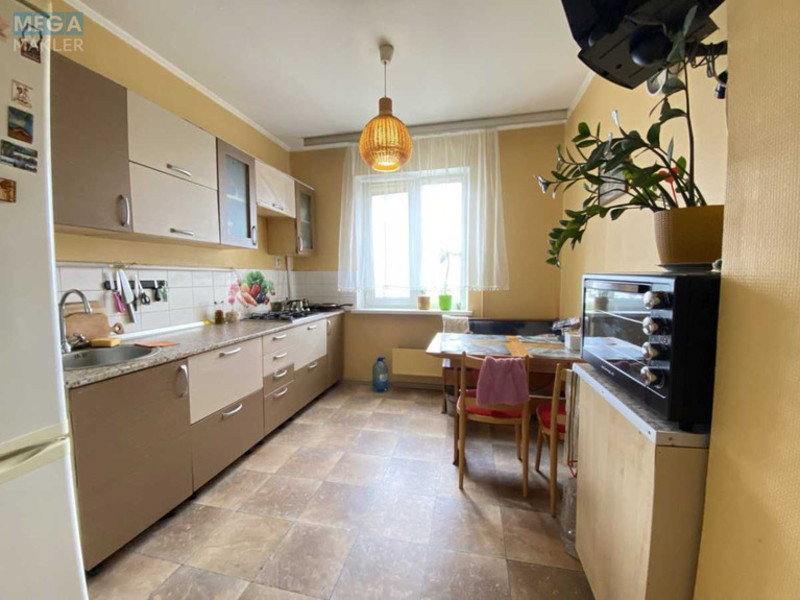 Оренда кімнати (підселення), <a class="location-link" href="/kiev/" title="Недвижимость Київ">Київ</a>, <a class="location-link" href="/kiev/darnickij/" title="Недвижимость Дарницький район">Дарницький р-н</a>, Тростянецька вул., 3 (изображение 1)
