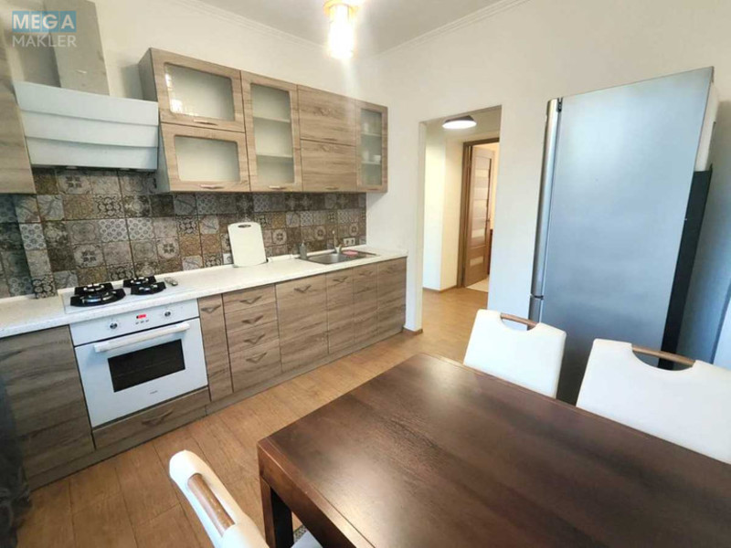 Оренда 3 кімнатної квартири, <a class="location-link" href="/kiev/" title="Недвижимость Київ">Київ</a>, <a class="location-link" href="/kiev/pecherskij/" title="Недвижимость Печерський район">Печерський р-н</a>, Шовковична вул., 7А (изображение 1)