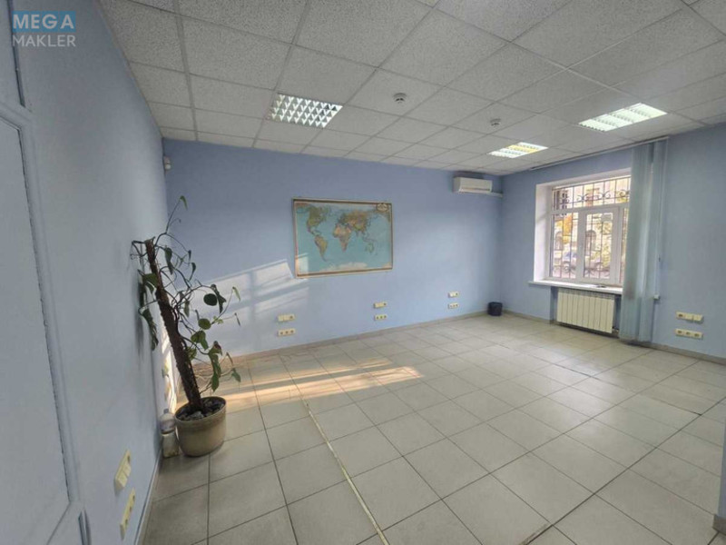 Оренда комерційної нерухомості, 36 кв.м, под офис, <a class="location-link" href="/kiev/" title="Недвижимость Київ">Київ</a>, <a class="location-link" href="/kiev/goloseevskij/" title="Недвижимость Голосіївський район">Голосіївський р-н</a>, Саксаганского ул., 60А (изображение 1)