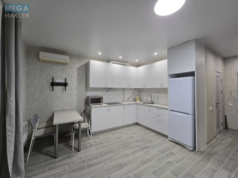Продаж 1 кімнатної квартири (33/14/6), 5 пов. 8 пов. будинку, <a class="location-link" href="/kiev/" title="Недвижимость Київ">Київ</a>, <a class="location-link" href="/kiev/goloseevskij/" title="Недвижимость Голосіївський район">Голосіївський р-н</a>, Метрологическая ул., 21б (изображение 1)