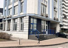 Оренда комерційної нерухомості, 240&nbsp;кв.м, под офис