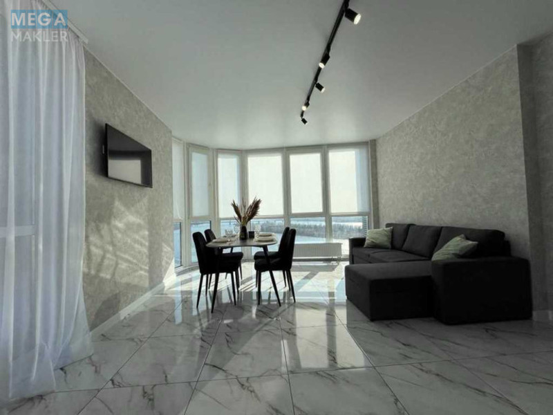 Оренда 3 кімнатної квартири, <a class="location-link" href="/kiev/" title="Недвижимость Київ">Київ</a>, <a class="location-link" href="/kiev/darnickij/" title="Недвижимость Дарницький район">Дарницький р-н</a>, Днепровская наб., 15е (изображение 1)