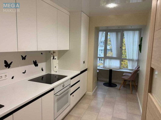 Оренда 2 кімнатної квартири, <a class="location-link" href="/kiev/" title="Недвижимость Київ">Київ</a>, <a class="location-link" href="/kiev/dneprovskij/" title="Недвижимость Дніпровський район">Дніпровський р-н</a>, Раїси Окіпної вул., 5 (изображение 1)