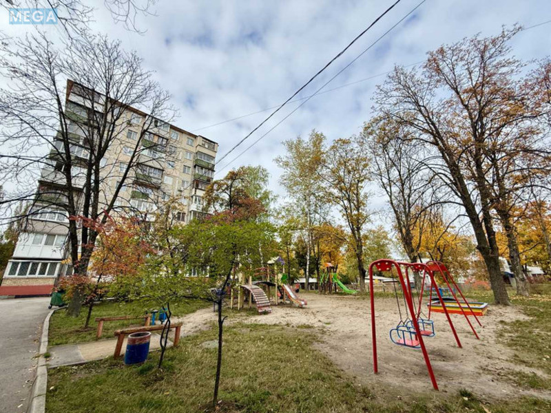 Продаж 2 кімнатної квартири (45/27/8), 3 пов. 9 пов. будинку, <a class="location-link" href="/kiev/" title="Недвижимость Київ">Київ</a>, <a class="location-link" href="/kiev/shevchenkovskij/" title="Недвижимость Шевченківський район">Шевченківський р-н</a>, Академіка Туполєва вул., 26/16 (изображение 1)
