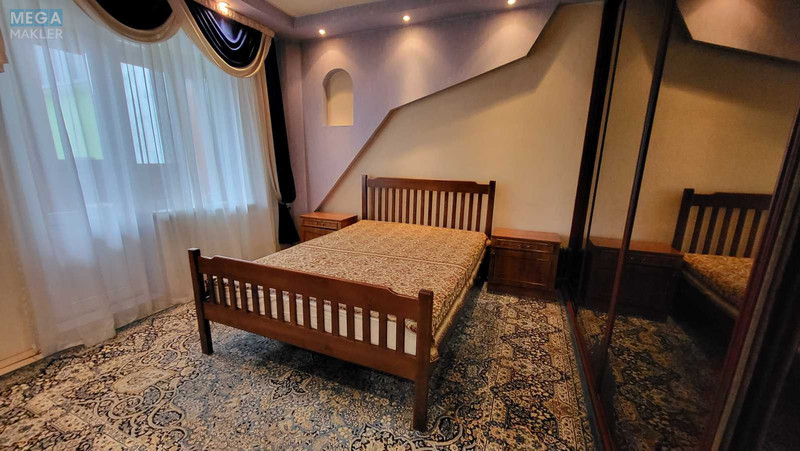 Оренда 2 кімнатної квартири, <a class="location-link" href="/kiev/" title="Недвижимость Київ">Київ</a>, <a class="location-link" href="/kiev/dneprovskij/" title="Недвижимость Дніпровський район">Дніпровський р-н</a>, Хорольська вул., 5 (изображение 1)