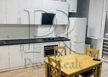 Продаж 1 кімнатної квартири (31/15/8), 1 пов. 9 пов. будинку