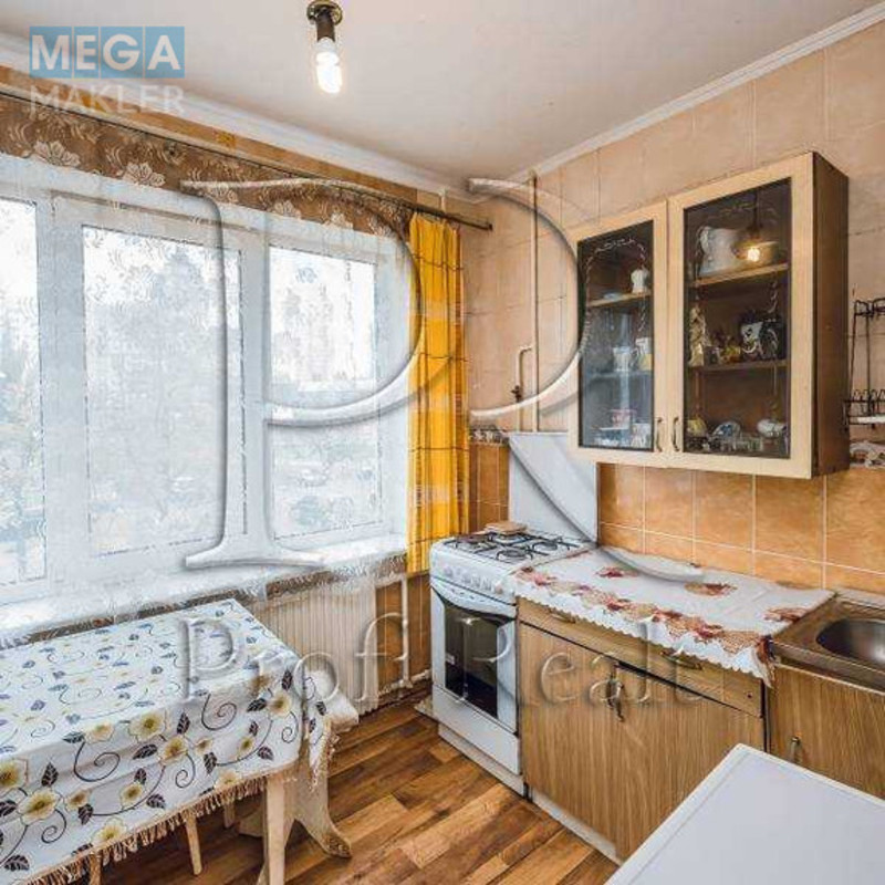 Продаж 3 кімнатної квартири (62/41/7), 2 пов. 9 пов. будинку, <a class="location-link" href="/kiev/" title="Недвижимость Київ">Київ</a>, <a class="location-link" href="/kiev/obolonskij/" title="Недвижимость Оболонський район">Оболонський р-н</a>, Владимира Ивасюка, 17 (изображение 1)