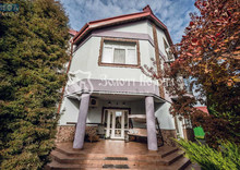 Продаж дома, 3 поверху, 360 кв.м, 5 кімнат, ділянка 10 соток