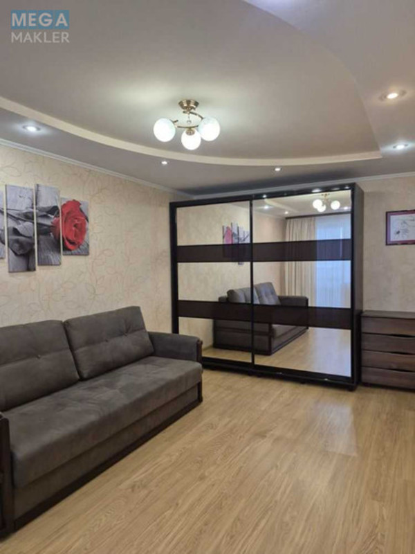 Оренда 1 кімнатної квартири, <a class="location-link" href="/dnepropetrovsk/" title="Недвижимость Дніпра">Дніпро</a>, Высоцкого, 2а (изображение 1)