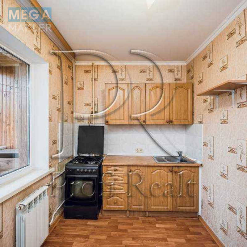 Продаж 1 кімнатної квартири (38/19/8), 4 пов. 9 пов. будинку, <a class="location-link" href="/kiev/" title="Недвижимость Київ">Київ</a>, <a class="location-link" href="/kiev/svyatoshinskij/" title="Недвижимость Святошинський район">Святошинський р-н</a>, Булгакова вулиця, 2А (изображение 1)
