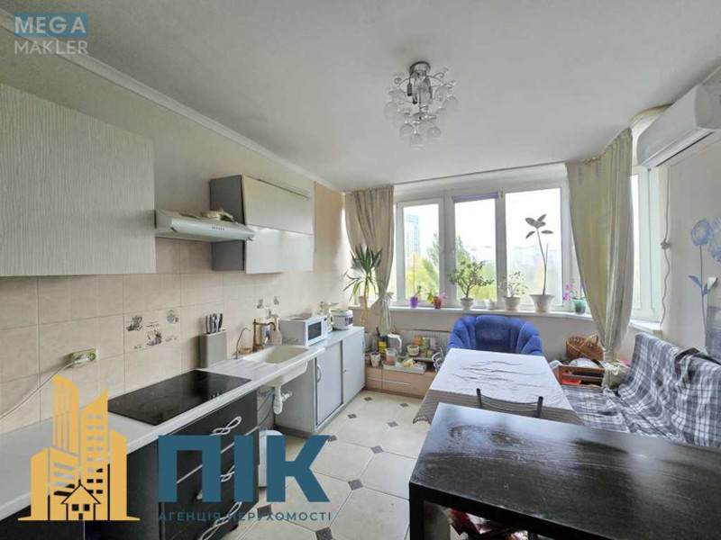Продаж 3 кімнатної квартири (101/54/16,3), 5 пов. 18 пов. будинку, <a class="location-link" href="/kiev/" title="Недвижимость Київ">Київ</a>, <a class="location-link" href="/kiev/goloseevskij/" title="Недвижимость Голосіївський район">Голосіївський р-н</a>, Степана Рудницкого ул., 3/7 (изображение 1)