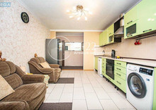 Продаж 3 кімнатної квартири (106/52/29), 1 пов. 5 пов. будинку