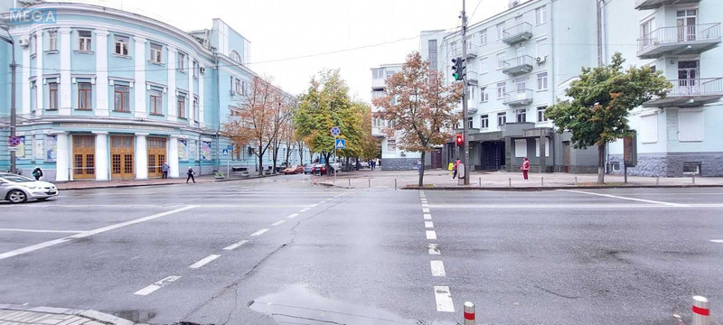 Продаж комерційної нерухомості, 35 кв.м, под офис, <a class="location-link" href="/kiev/" title="Недвижимость Київ">Київ</a>, <a class="location-link" href="/kiev/pecherskij/" title="Недвижимость Печерський район">Печерський р-н</a>, Михаила Грушевского ул., 28/2 (изображение 1)