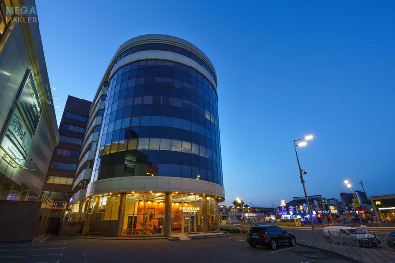 Оренда комерційної нерухомості, 398 кв.м, под офис, <a class="location-link" href="/kiev/" title="Недвижимость Київ">Київ</a>, <a class="location-link" href="/kiev/dneprovskij/" title="Недвижимость Дніпровський район">Дніпровський р-н</a>, Евгения Сверстюка ул., 2А (изображение 1)