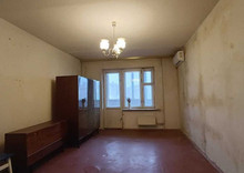 Продаж 1 кімнатної квартири (40/18/10), 5 пов. 10 пов. будинку