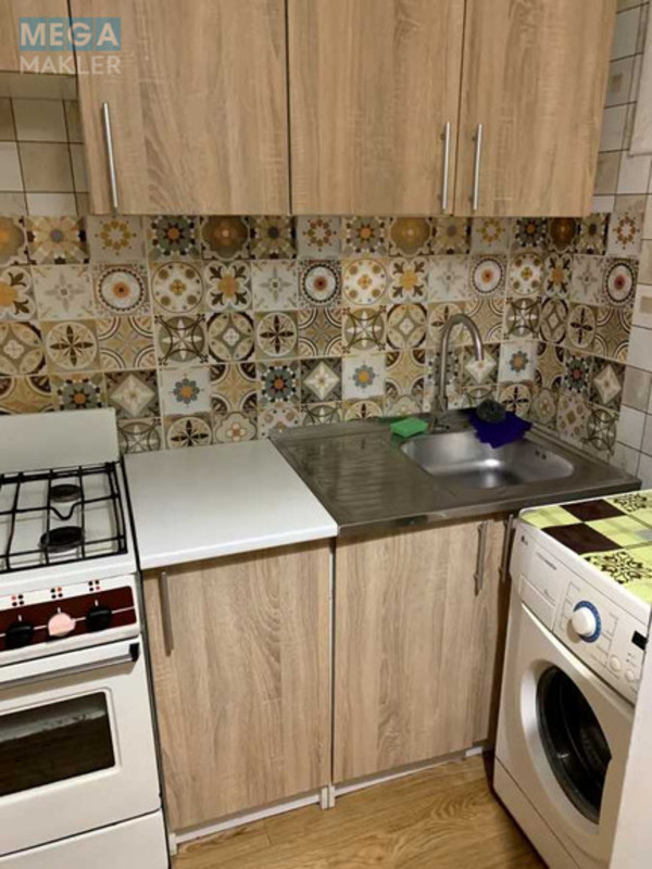 Оренда 1 кімнатної квартири, <a class="location-link" href="/kiev/" title="Недвижимость Київ">Київ</a>, <a class="location-link" href="/kiev/dneprovskij/" title="Недвижимость Дніпровський район">Дніпровський р-н</a>, Валентина Серова ул., 30Б (изображение 1)