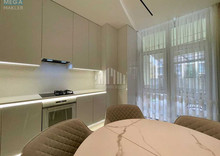 Продаж 2 кімнатної квартири (70/31/15), 1 пов. 4 пов. будинку